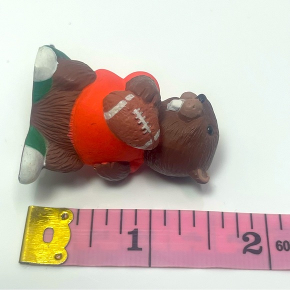 NWT Vintage Hallmark Merry Miniature Beaver with football - Picture 12 of 12